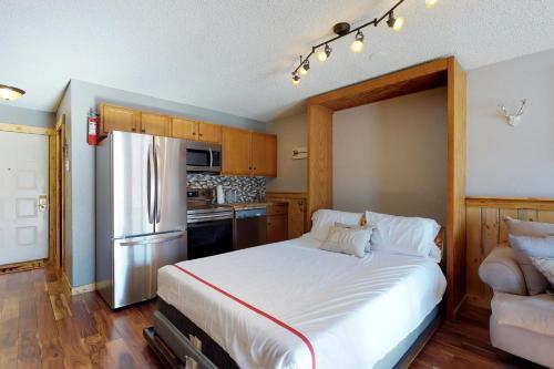 Little Rocky Mountain Retreat