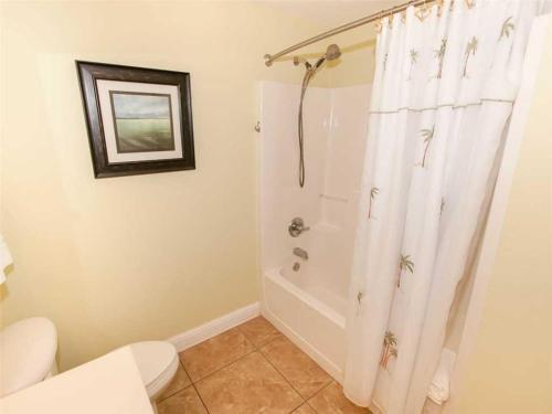 Apartamento Crystal Shores 1306