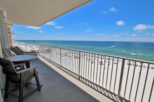 San Carlos 801 Apartment