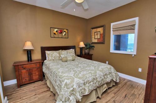 San Carlos 801 Apartment