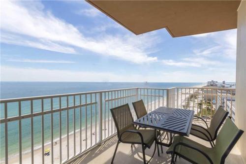 Apartamento Crystal Shores West 808