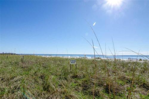 Apartamento Crystal Shores West 1204