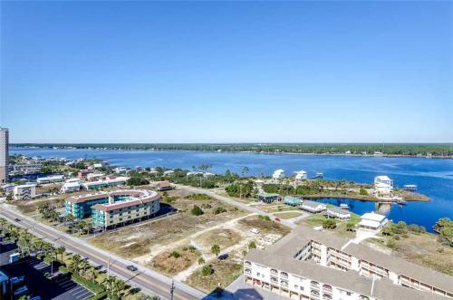Apartamento Crystal Shores West 1204