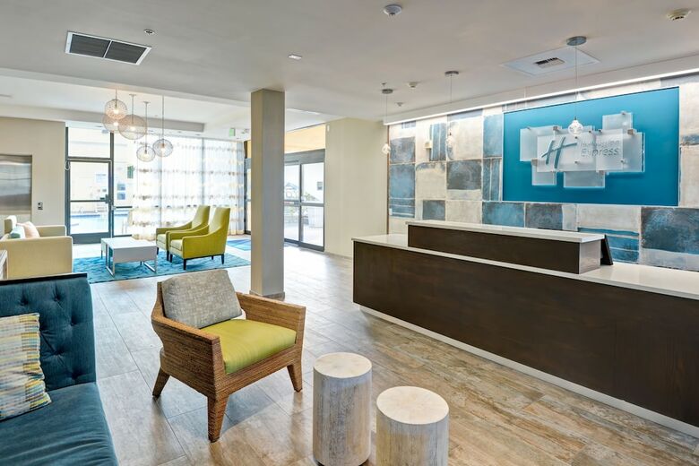Hotel Holiday Inn Express Newport Beach