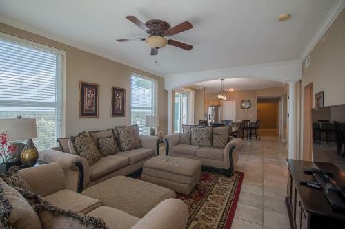 Legacy I 1008 - Three Bedroom Apartment