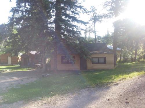Motel Harney Camp Cabins