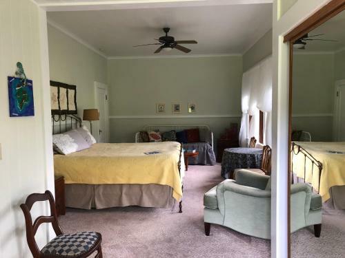 Old Hawaiian Bed And Breakfast