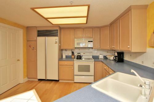 Villa 4506 Windsor Court North