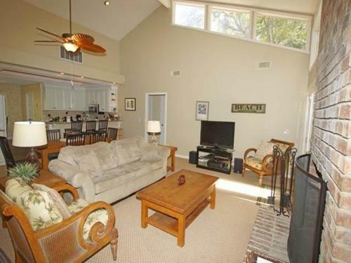 7 Grey Widgeon Holiday Home