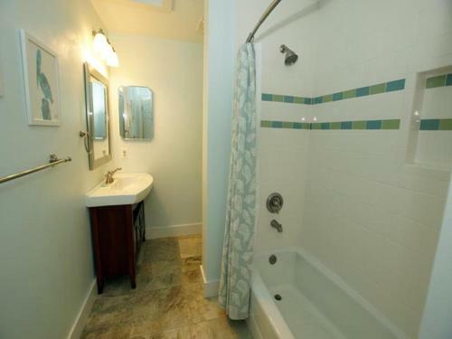 79 Kingston Dunes Rd Holiday Home