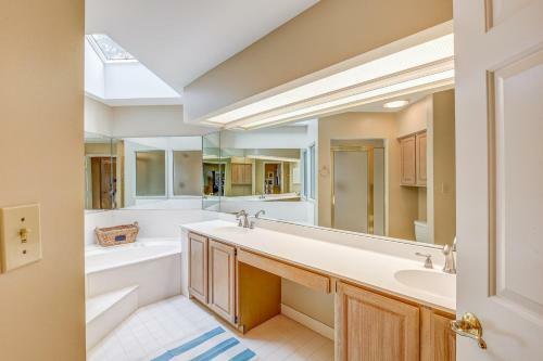 Villa 7636 Huntington