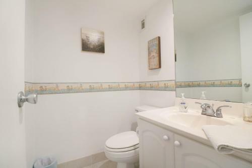 Apartamento 2 Bedrooms Condo With A Great Ocean View!