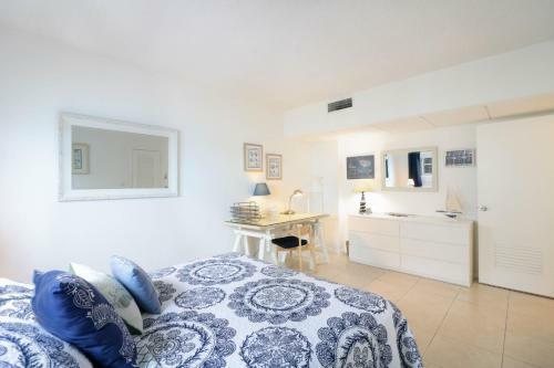 Apartamento 2 Bedrooms Condo With A Great Ocean View!