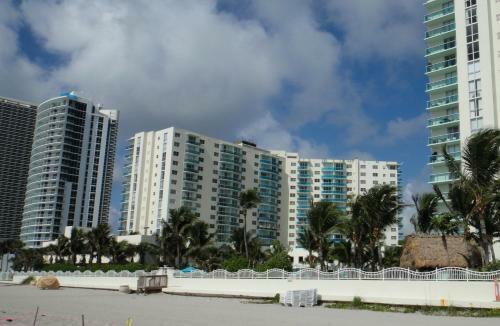 Apartamento 2 Bedrooms Condo With A Great Ocean View!