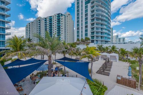 Hotel Private Ocean Condos At Hyde Beach Resort & Residences