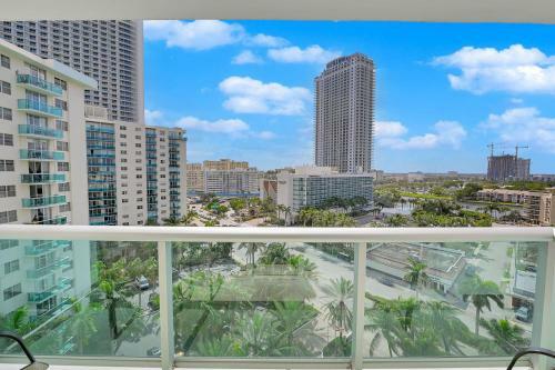 Apartamento 2 Bedrooms 2 Full Bathrooms Apt. On The Beach