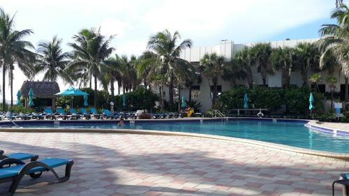 Apartamento 2 Bedrooms 2 Full Bathrooms Apt. On The Beach