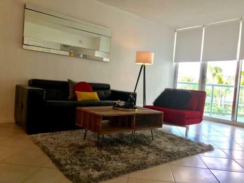 Beautiful Apartments On The Beach At The Tides