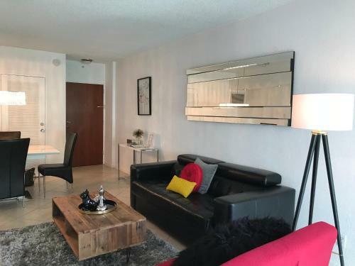 Beautiful Apartments On The Beach At The Tides