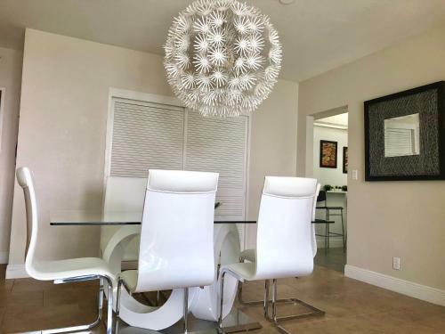 Beautiful Apartments On The Beach At The Tides