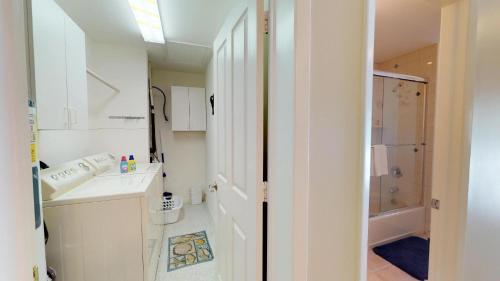 Gulf Sound - B Townhouse