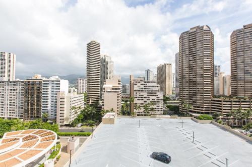 Ilikai Marina 1495 City View Studio