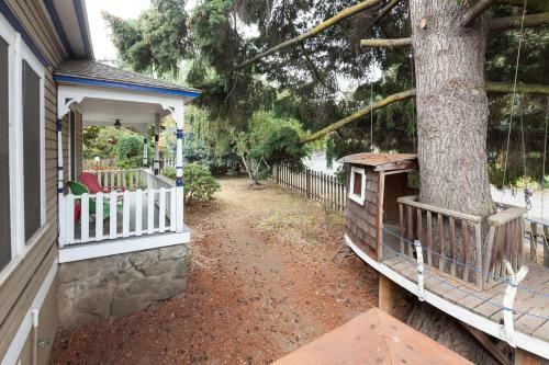 River Delivered-rvr/mt Vw-4br/2b