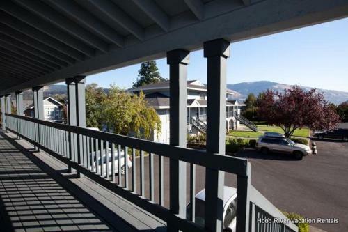18 Lodge-river Vw-ac-1br/2ba