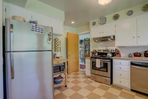 Living Color Cottage