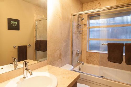 Alexanders-rvr/mt Vw-ac-3br/3b