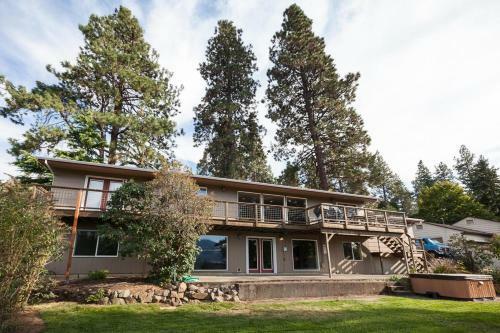 Panorama-rvr/mtn Vw-4br/3ba