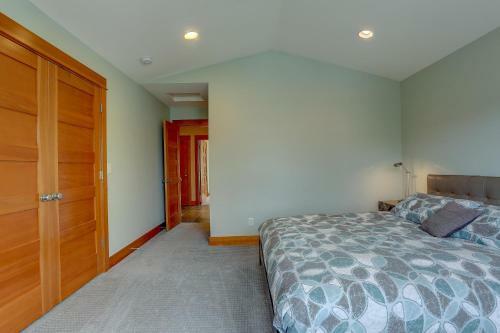 B2-river View-ac-3br/3.5ba