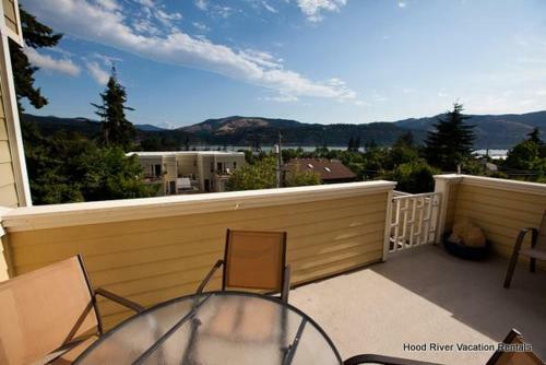 Lincoln-rvr/mt Vw-ac-2br/2b