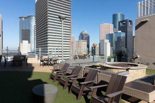 Apartamento Downtown Housky One-bedroom 1608