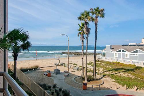 Imperial Beach Club 214