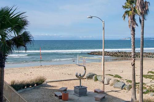 Imperial Beach Club 214