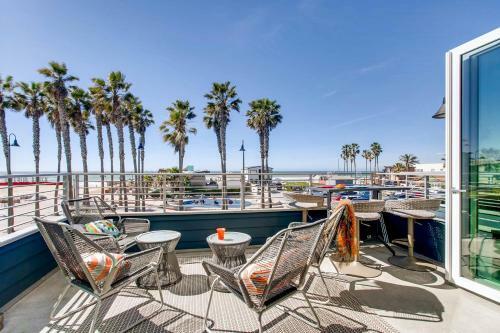 Beachbreaksix At Imperial Beach, With Ocean View