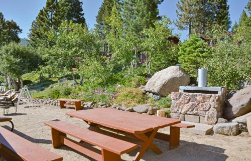 557 Lakeshore Blvd Townhouse Unit 120