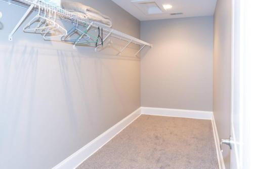 4 Bed 4 Bath Home In Indianapolis