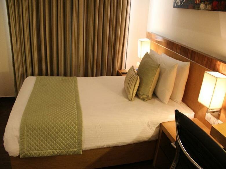 Shervani Nehru Palace Hotel