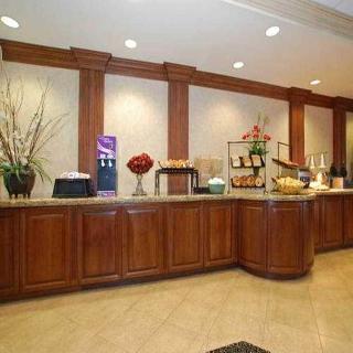 Hotel Comfort Inn & Suites