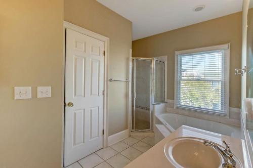 918 Carolina Boulevard Home