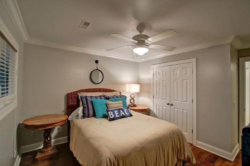 35 Twin Oaks Cottage