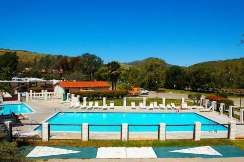 Pio Pico Camping Resort Two-bedroom Cabin 12
