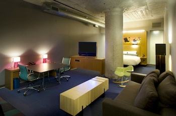 Hotel Aloft Dallas Downtown