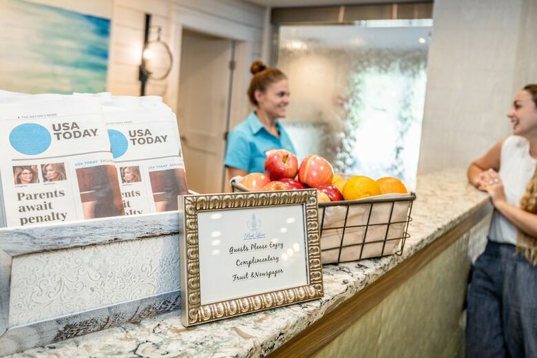Park Lane Hotel & Suites