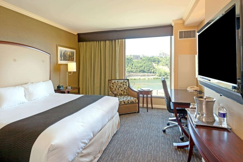 Hotel Wyndham Grand Pittsburgh Dowtown