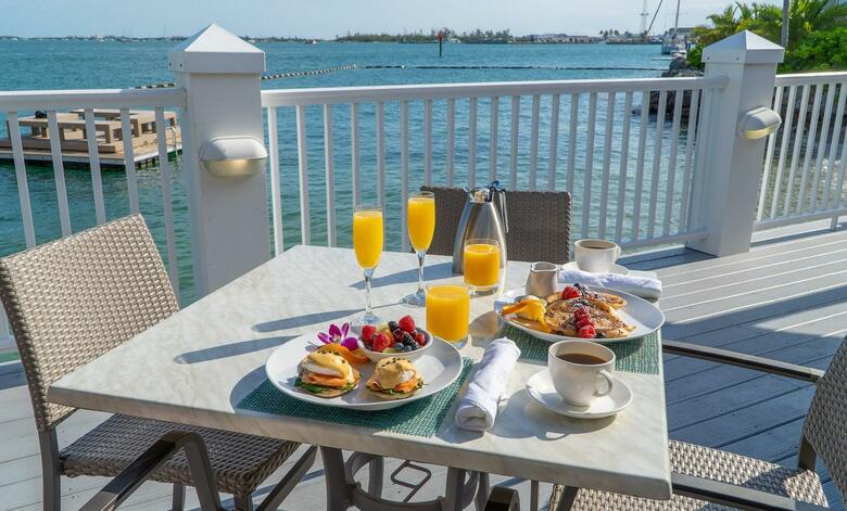 Hotel Pier House Resort And Caribbean Spa
