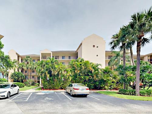 Apartamento 275 Palm Avenue Condo Unit #b103