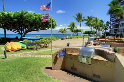 Apartamento New! Updated! Modern, Maui Beachfront With Central A/c Condo